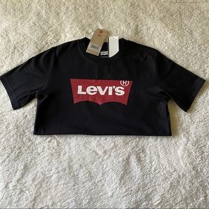 Levi’s Graphic Tee